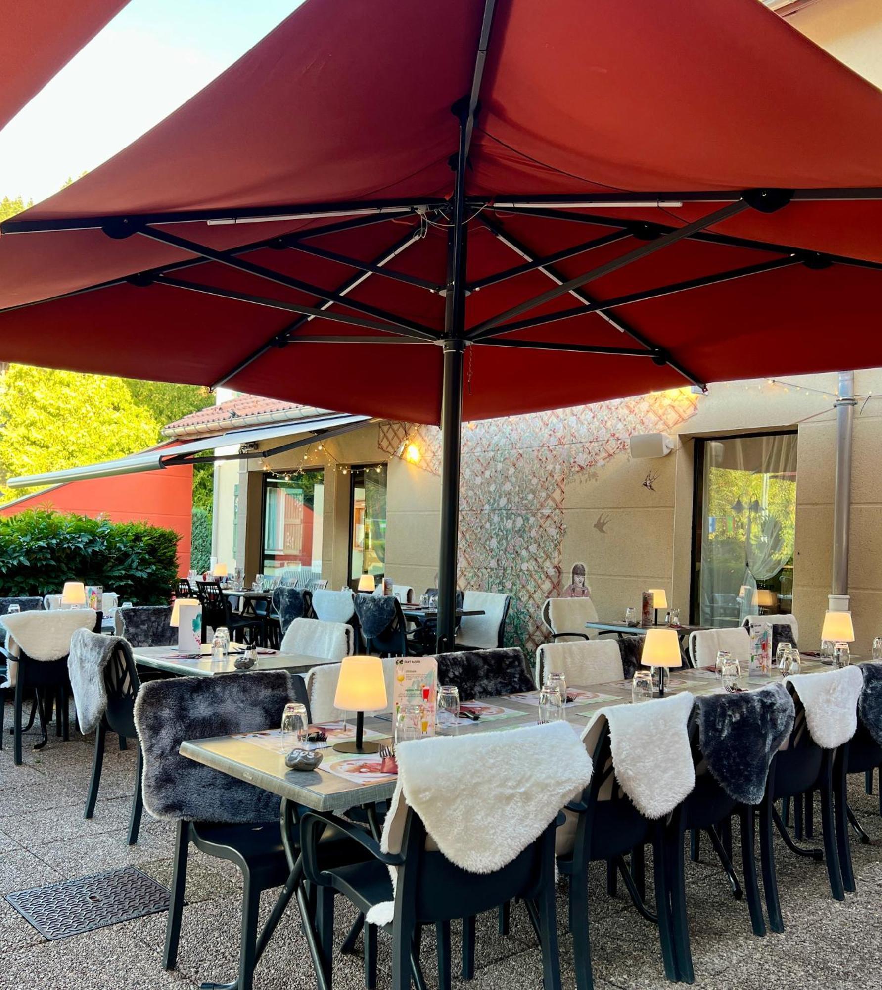 Logis Hotel, Chalets Et Restaurant Les Chatelmines La Bresse Kültér fotó