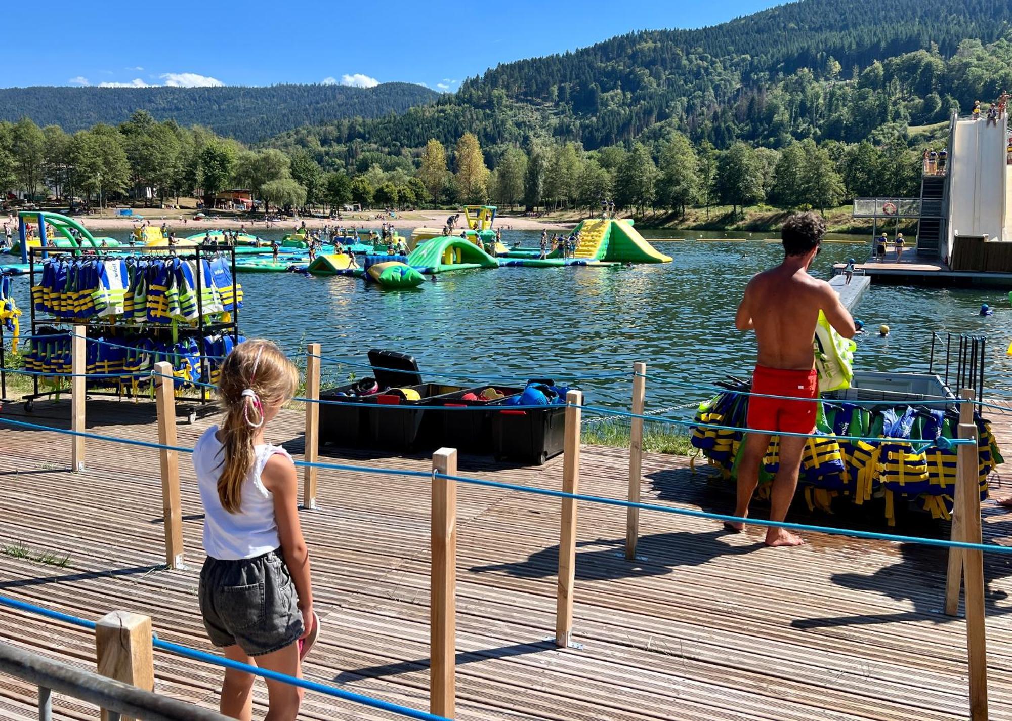 Logis Hotel, Chalets Et Restaurant Les Chatelmines La Bresse Kültér fotó