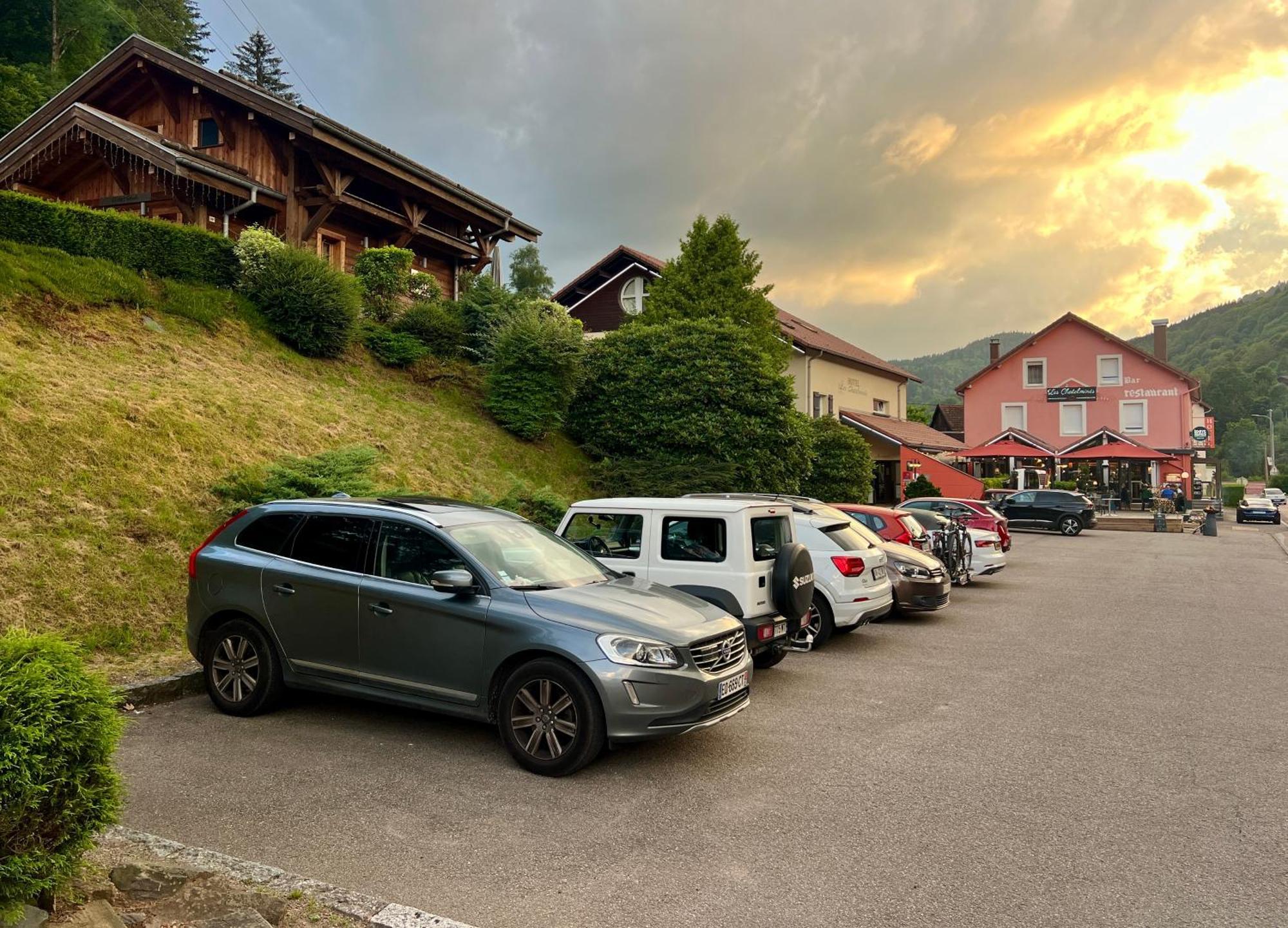 Logis Hotel, Chalets Et Restaurant Les Chatelmines La Bresse Kültér fotó